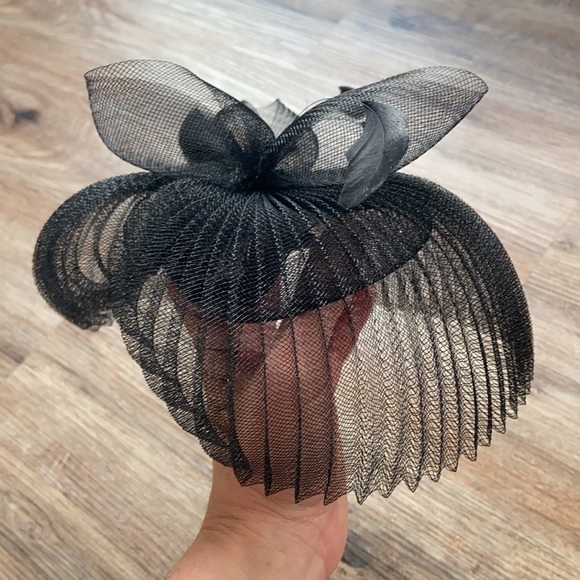 Women’s hat - Picture 3 of 3